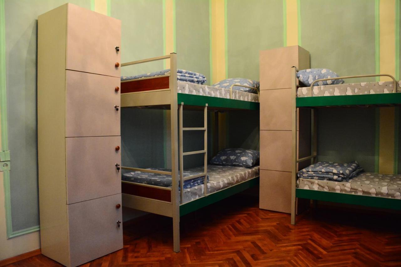 Flora Hostel Baku Extérieur photo
