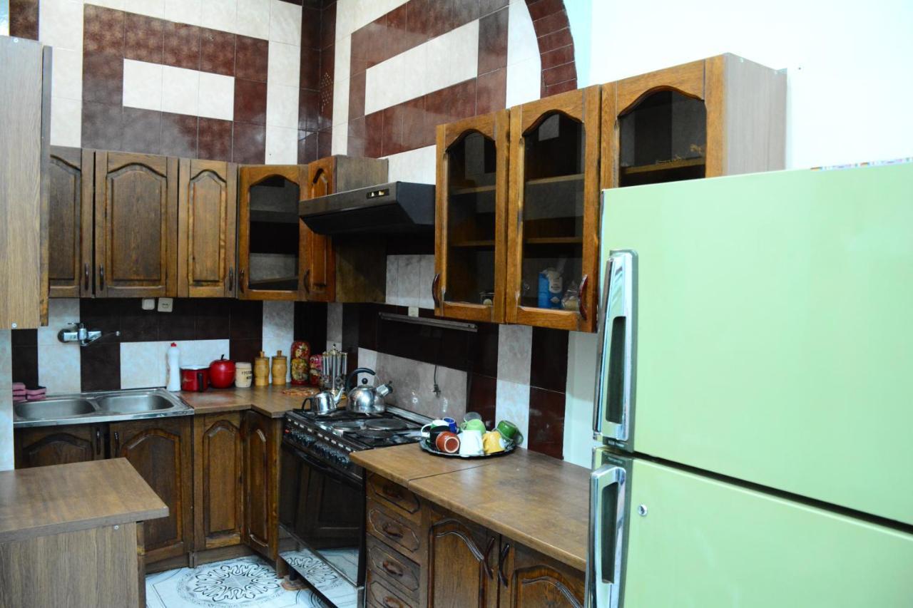 Flora Hostel Baku Extérieur photo
