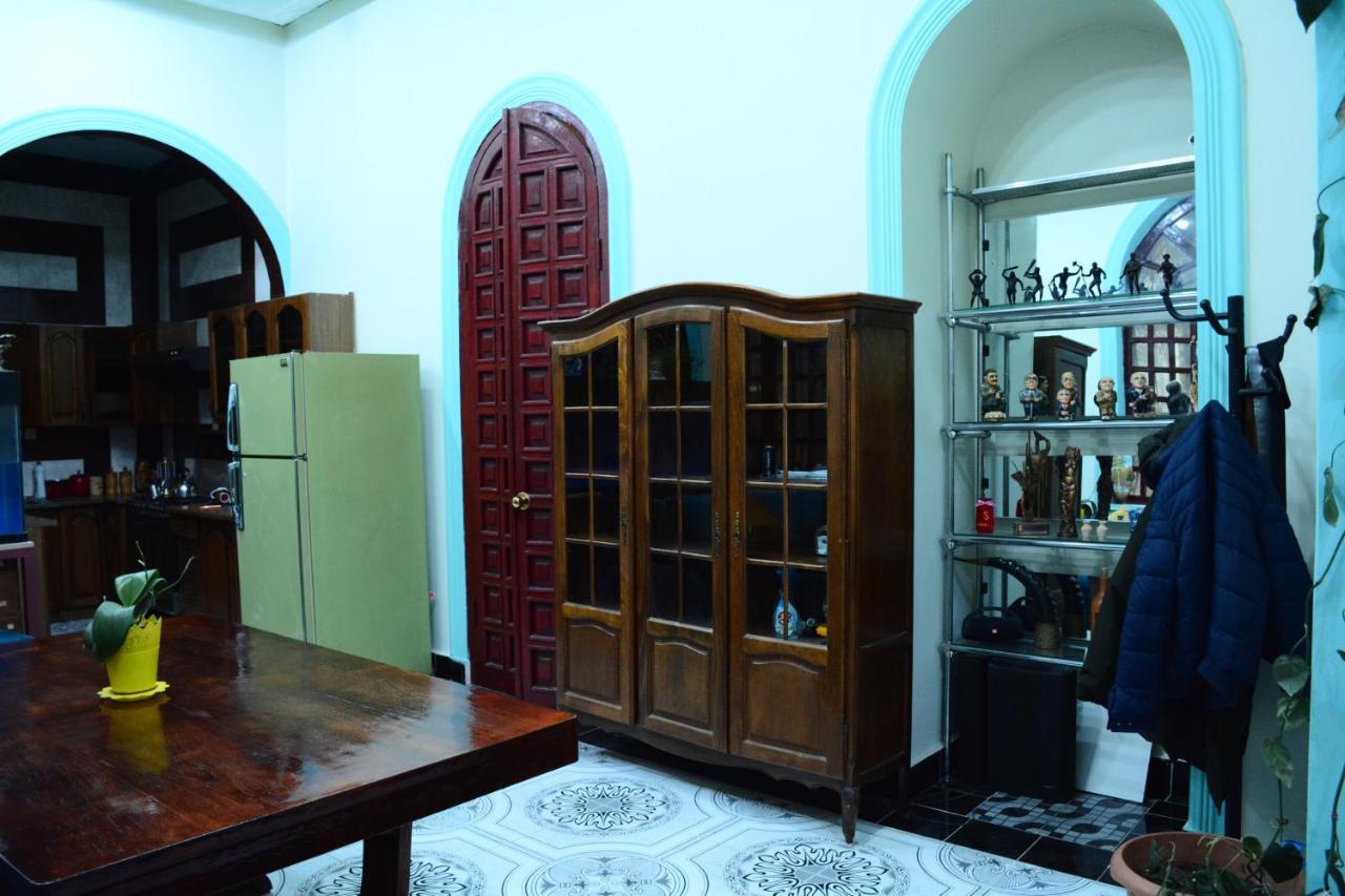 Flora Hostel Baku Extérieur photo