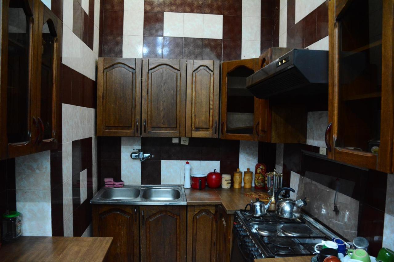 Flora Hostel Baku Extérieur photo