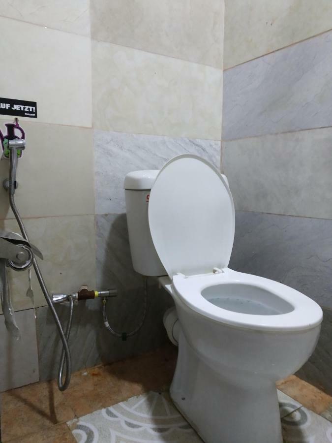 Flora Hostel Baku Extérieur photo